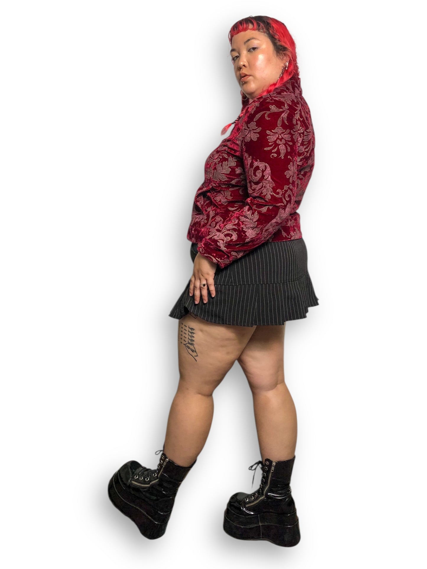 90’s/Y2K Chico’s Red Paisley Velvet Blazer (XL)