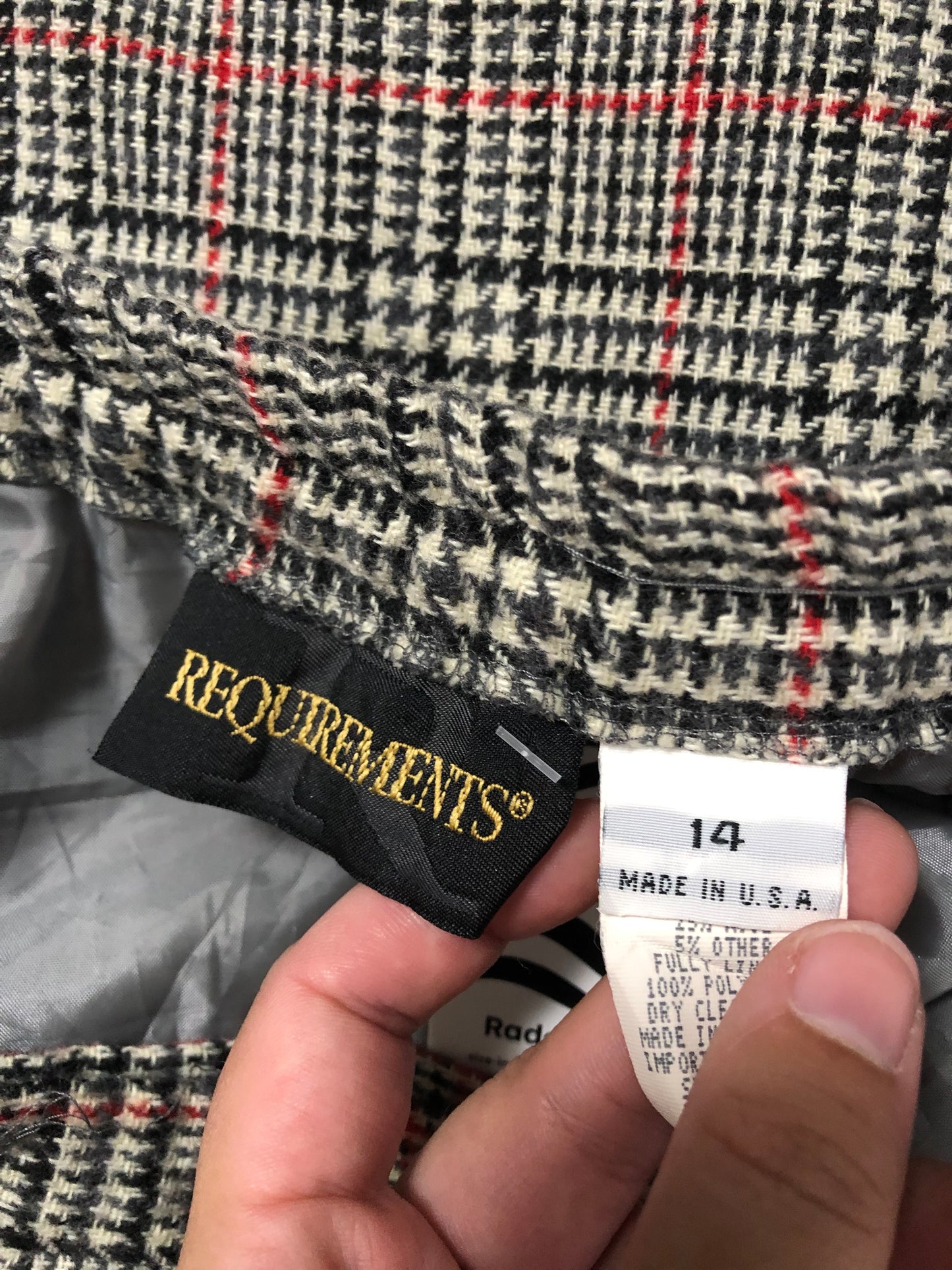 90’s Requirements Houndstooth Plaid Pencil Skirt (L/XL)