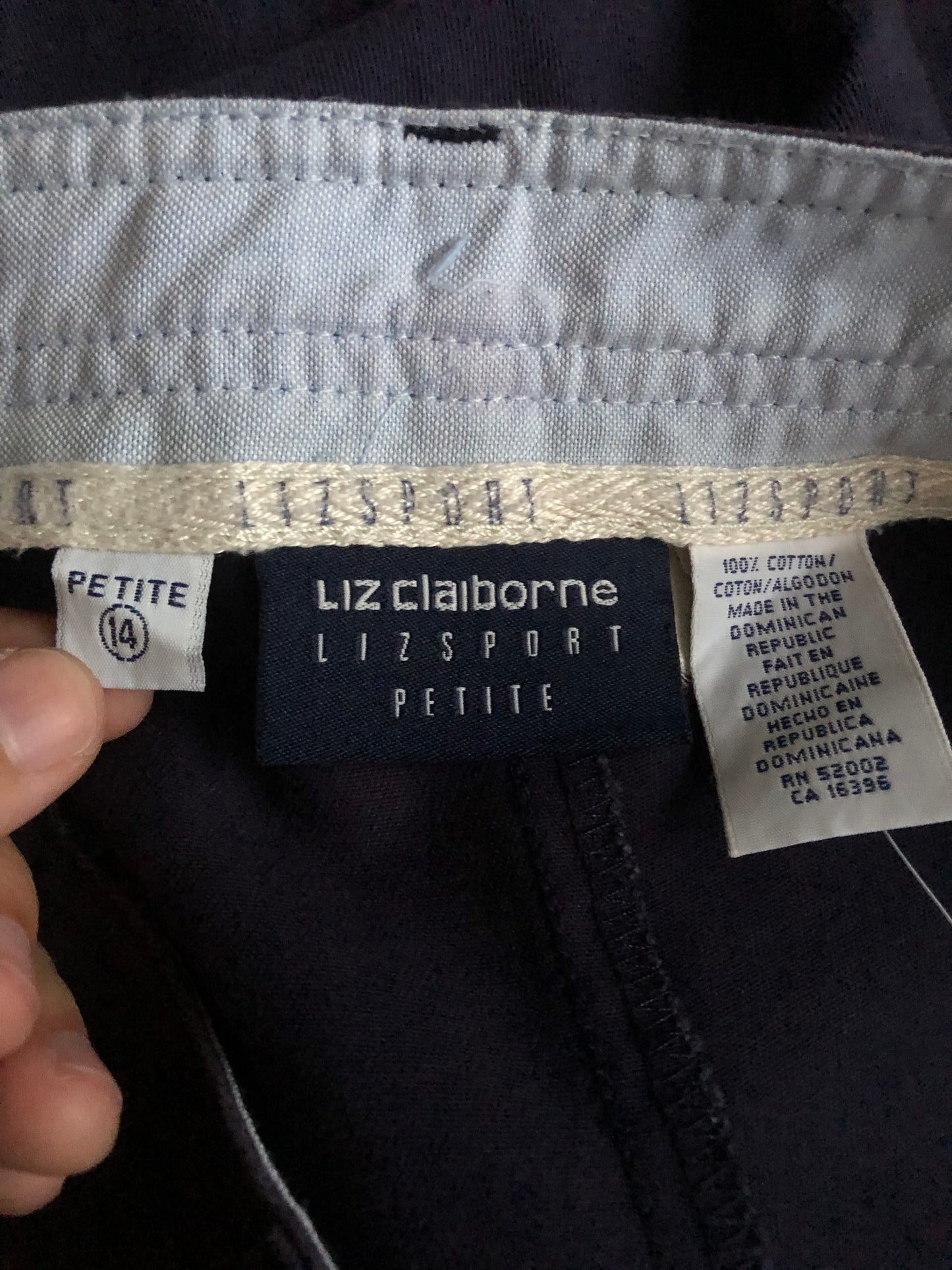 Y2K Liz Claiborne Navy Blue Pleated Shorts (L)
