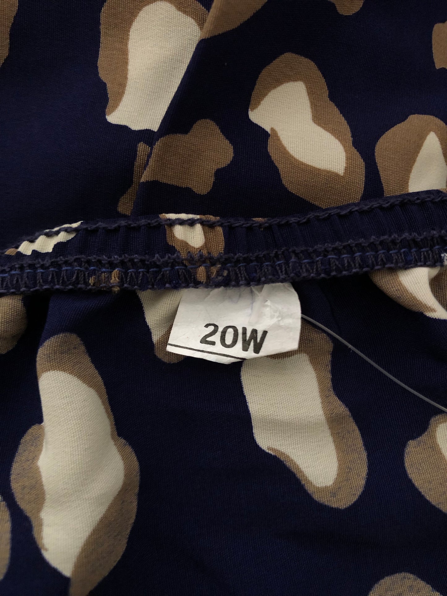 70’s/80’s Navy Blue Patterned Pleated Skirt (2X/3X)