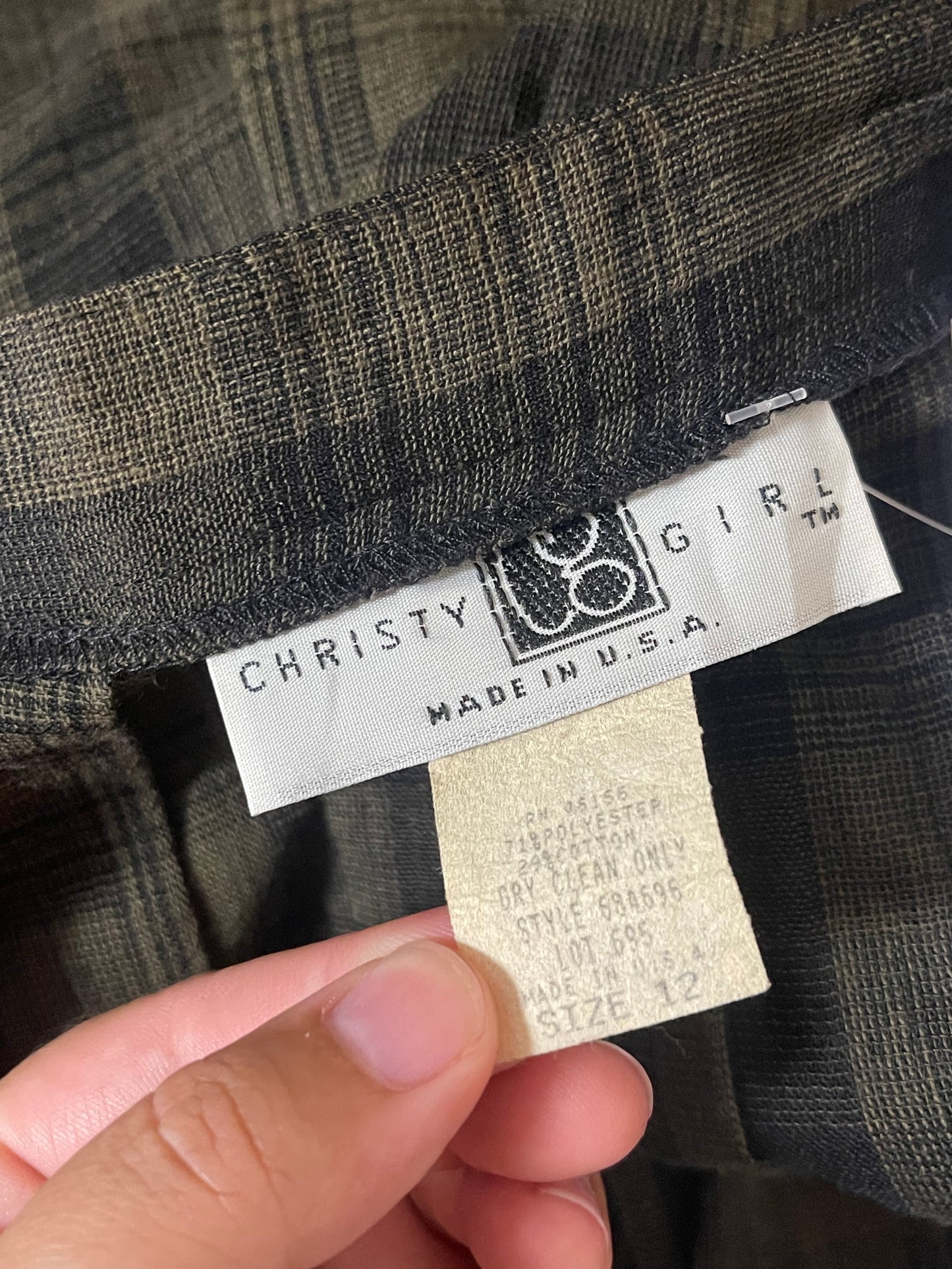90’s Grunge Plaid Pleated Skirt (M/L)