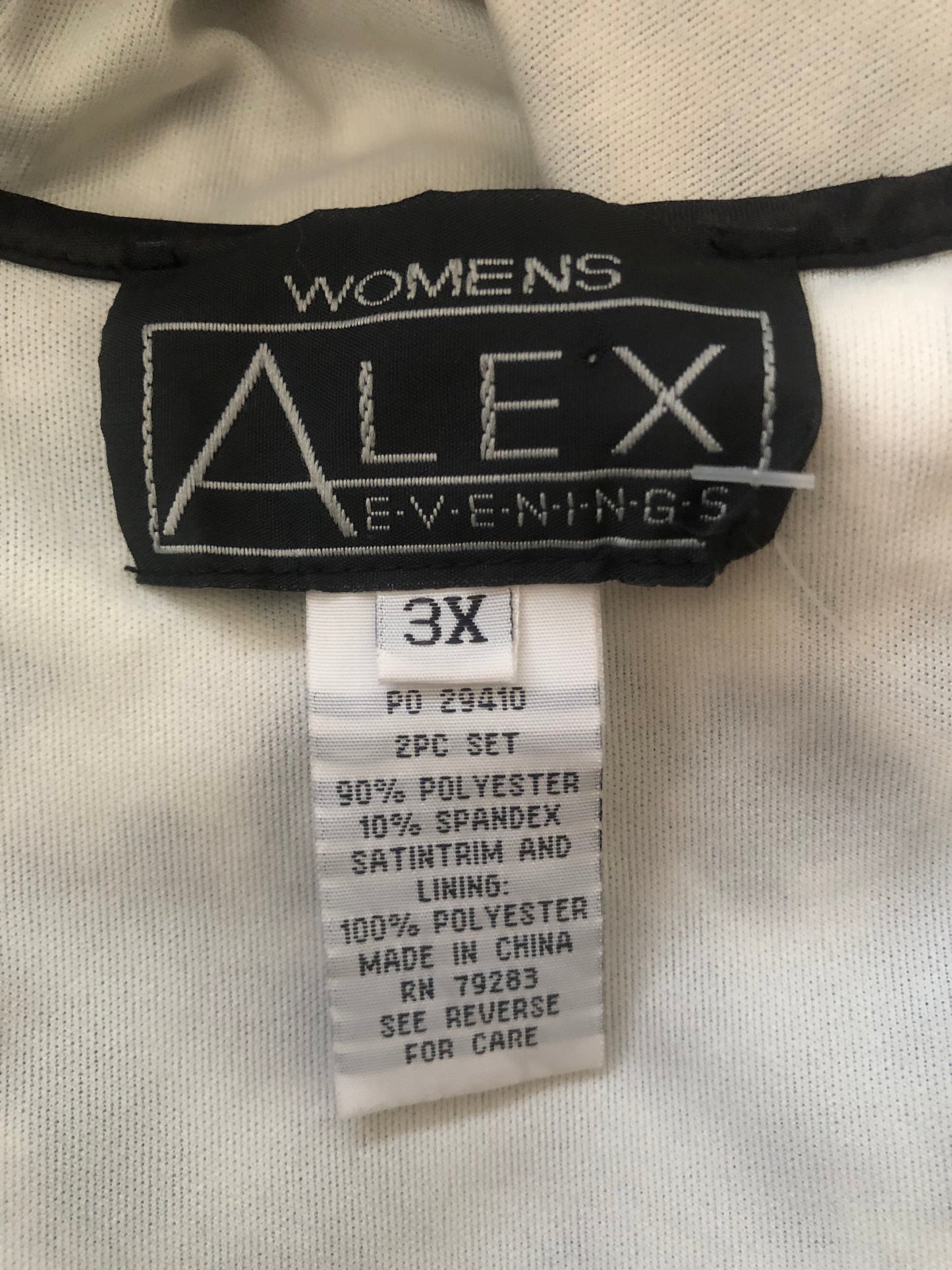 90’s Alex Evenings Black and White Floral Lace Tank Top (3X)