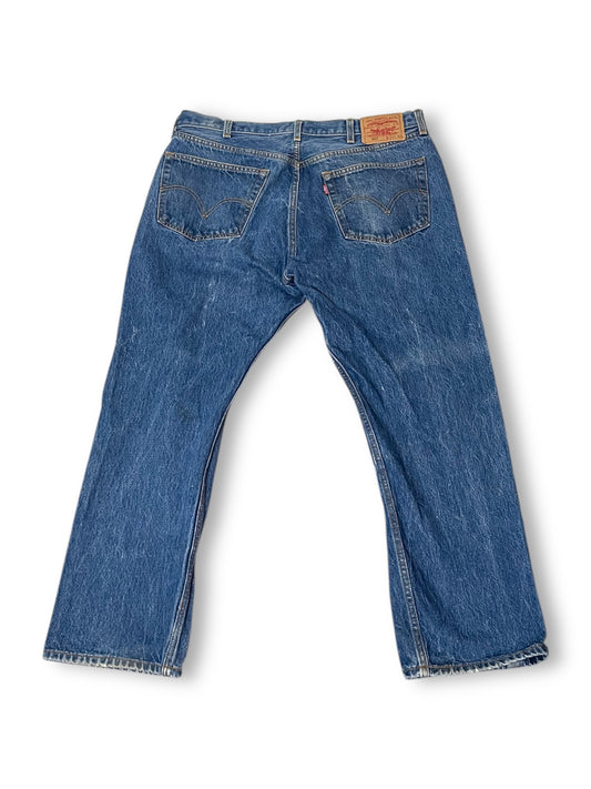 Levi’s 501 Medium Wash Denim Jeans (1X)