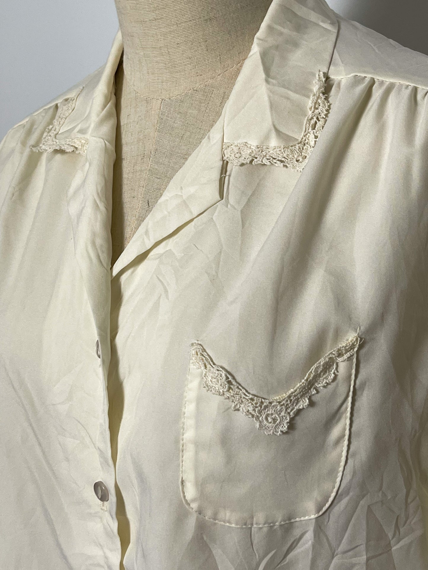 70’s/80’s Coquette Blouse (L/XL)