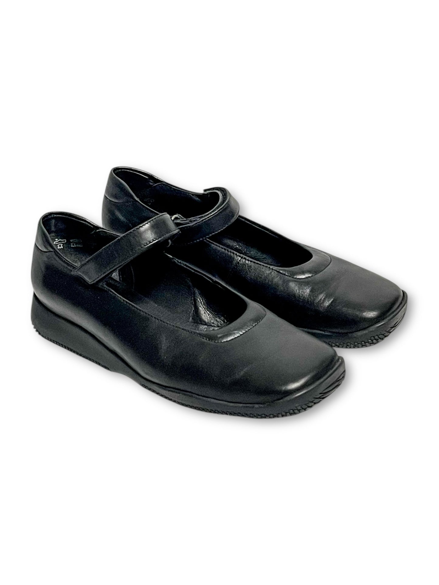 Vintage Black Leather Mary Janes (7/7.5)