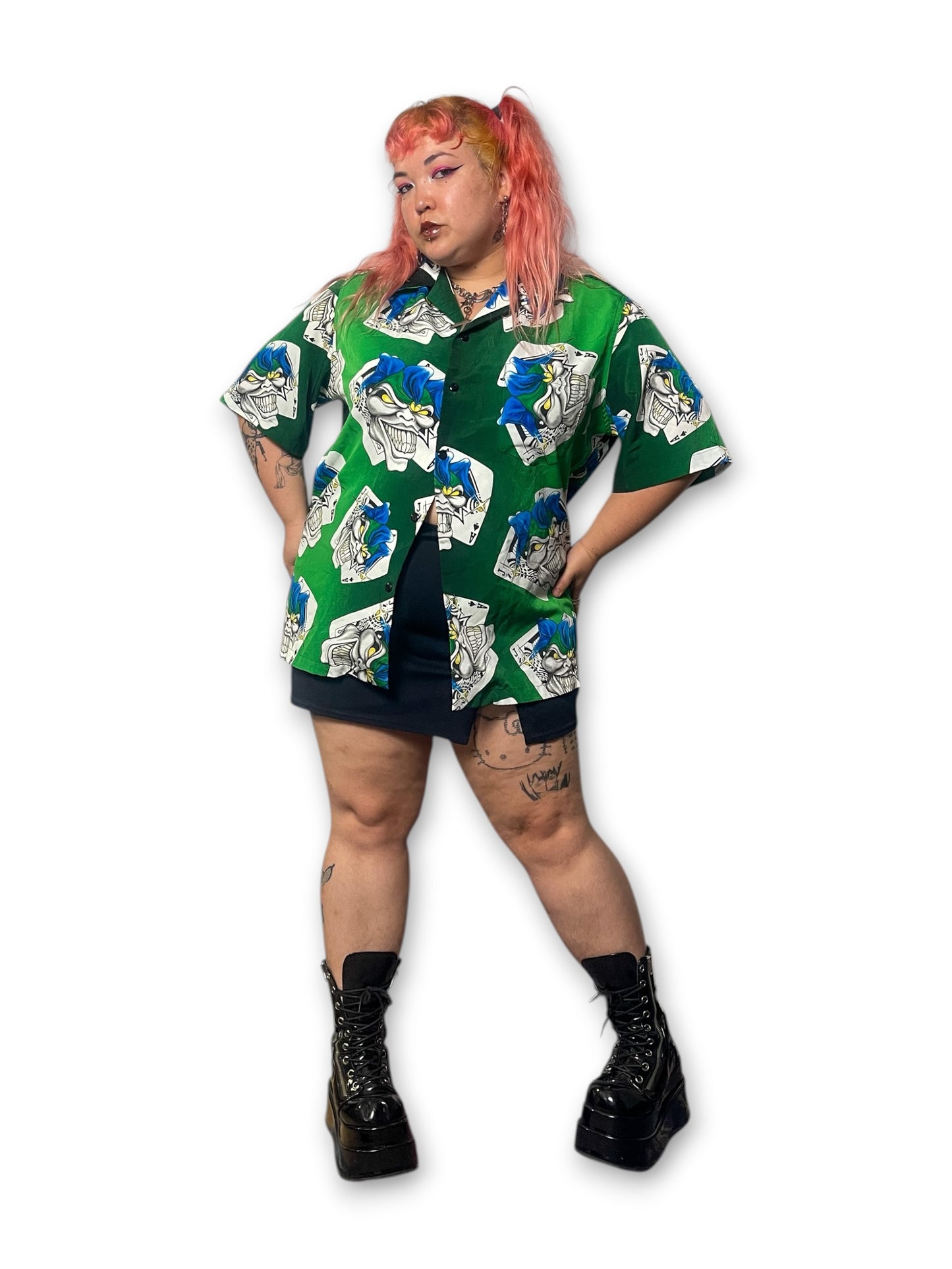 90’s Graphic Print Button Down Shirt (1X/2X)