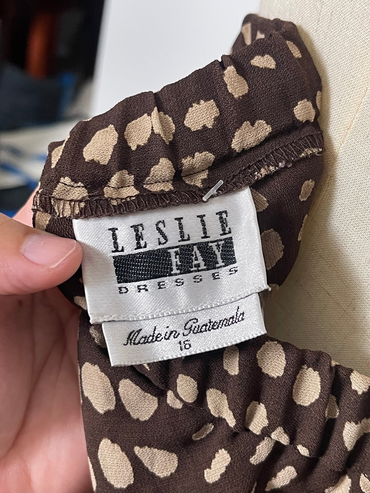 90’s/Y2K Brown Patterned Midi Skirt (L/XL)