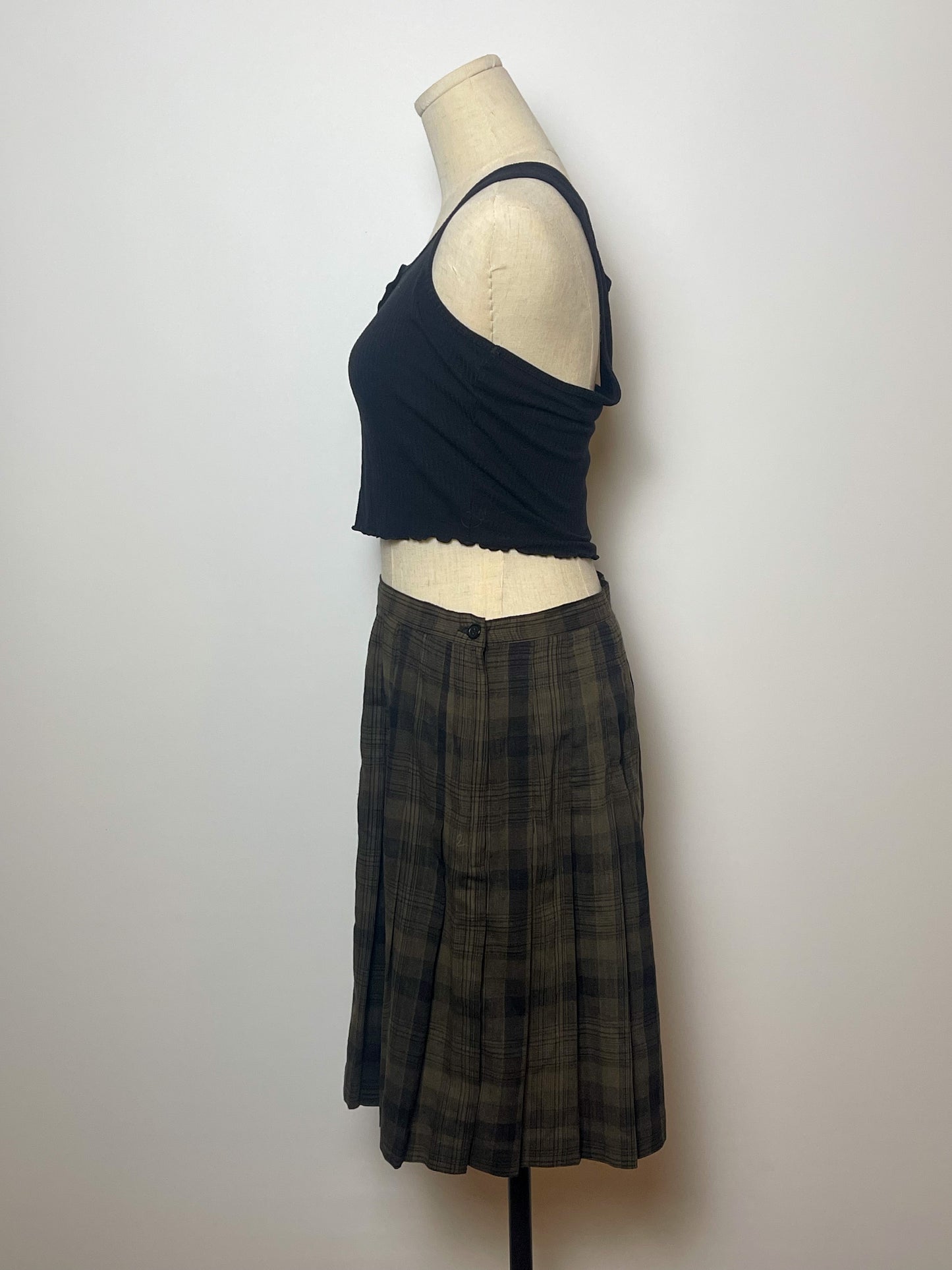 90’s Grunge Plaid Pleated Skirt (M/L)