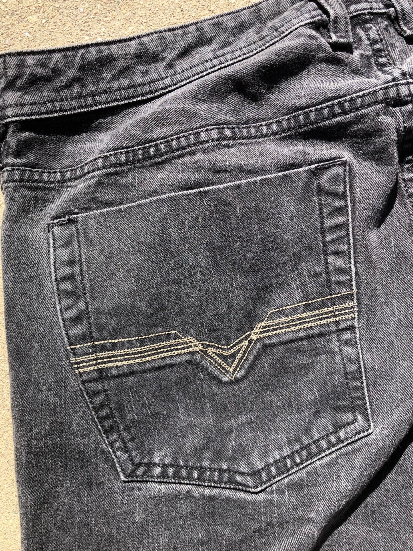 Y2K Diesel Dark Gray Zatiny Jeans (L)