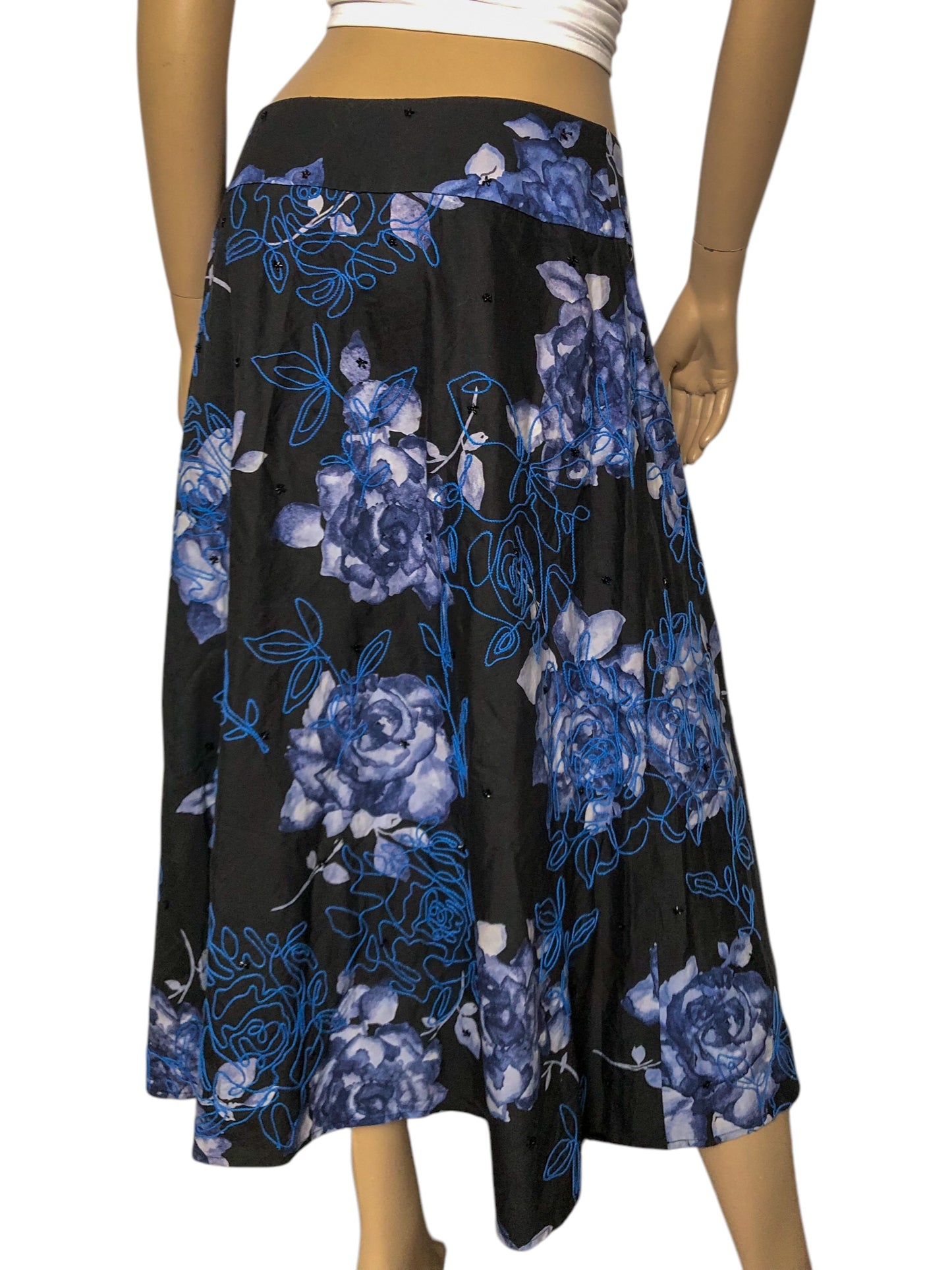 90’s/Y2K Grace Elements Black and Blue Floral Watercolor A-Line Skirt (M)