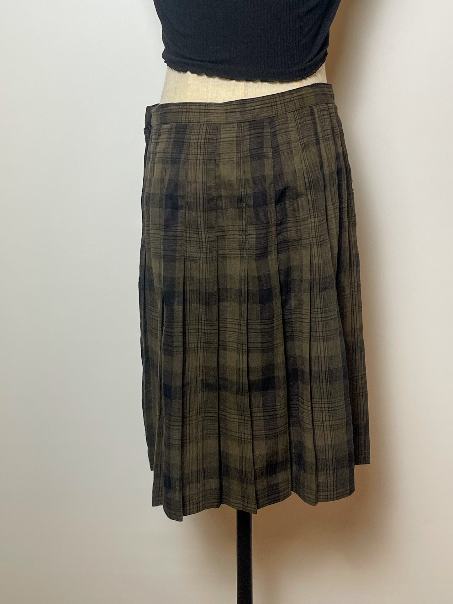 90’s Grunge Plaid Pleated Skirt (M/L)
