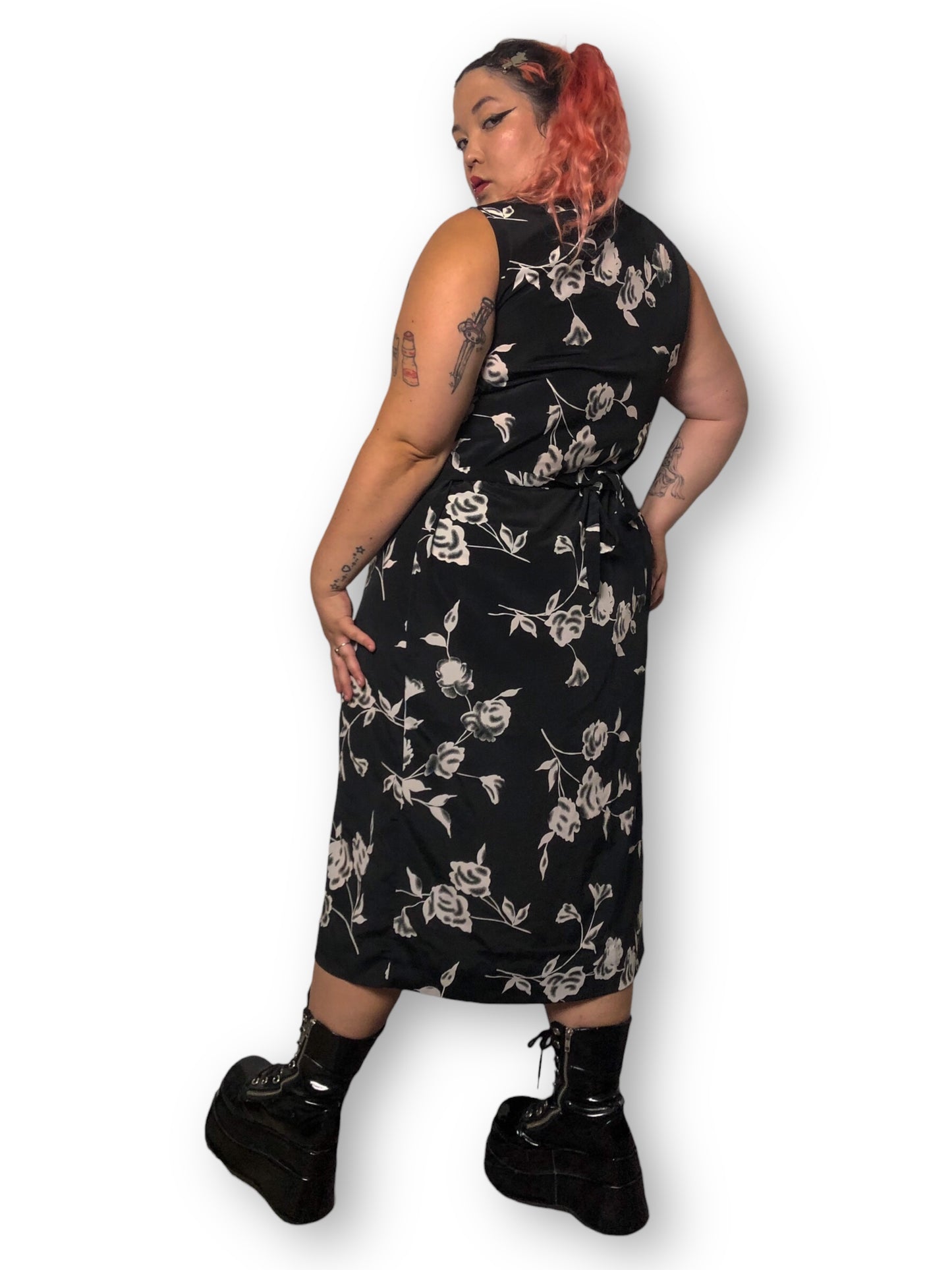 90’s/Y2K Lucy Black and White Floral Print Maxi Dress (XL)