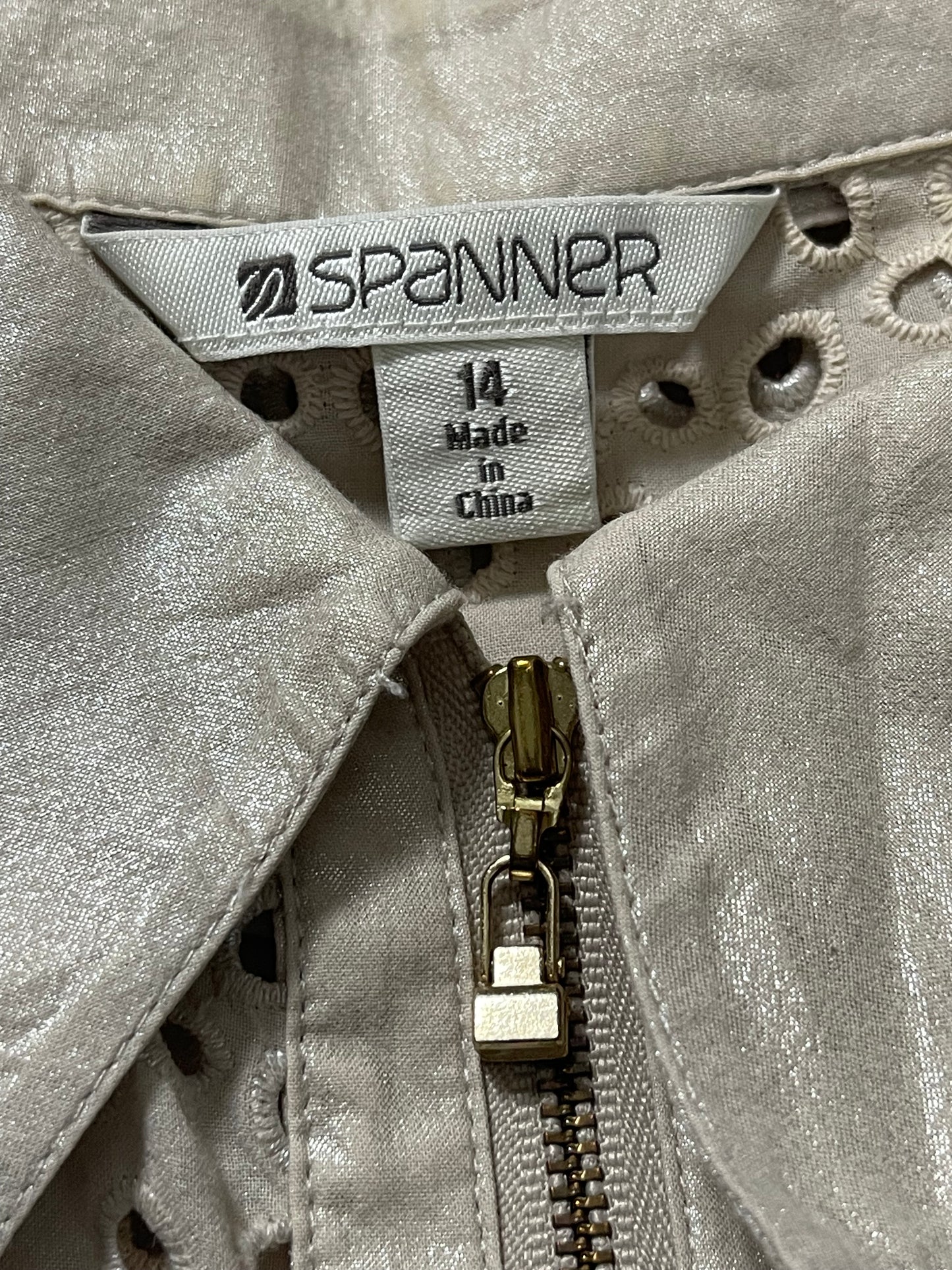 90’s/Y2K Spanner Cream Eyelet Blouse (L)