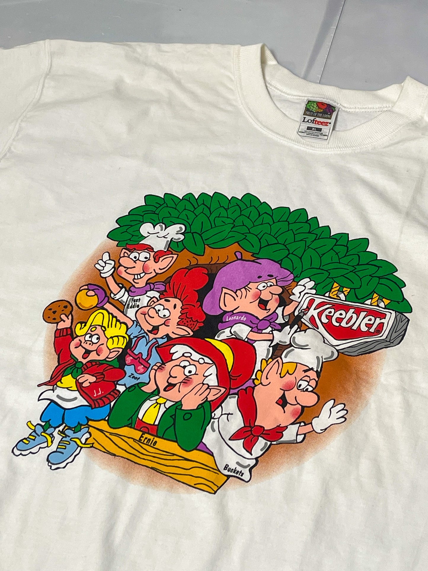 Y2K Keebler Graphic Print T-Shirt (XL)