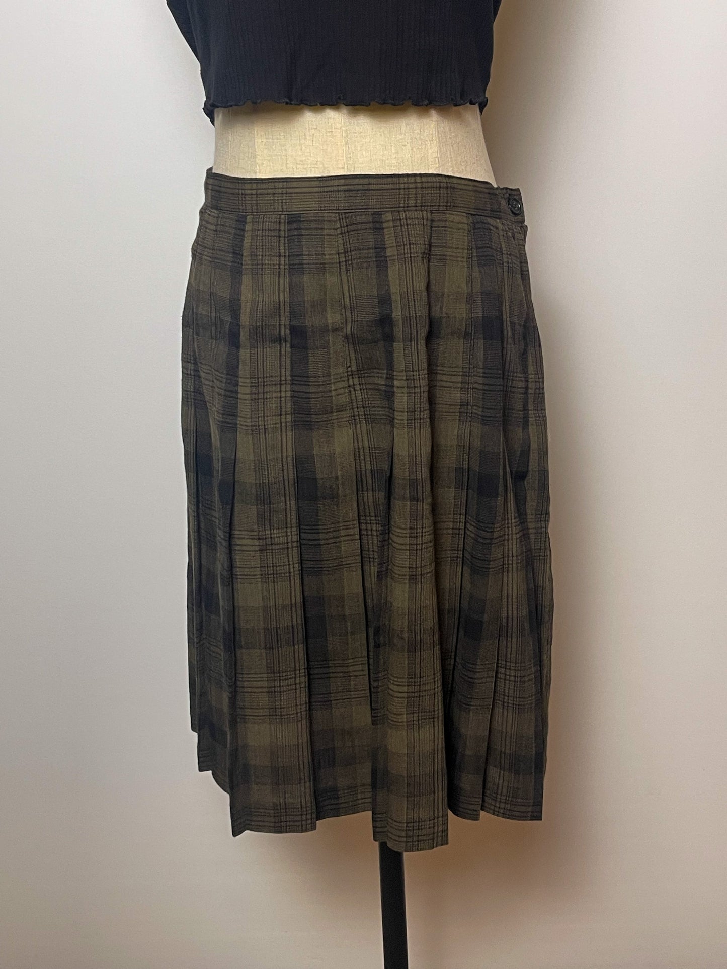 90’s Grunge Plaid Pleated Skirt (M/L)