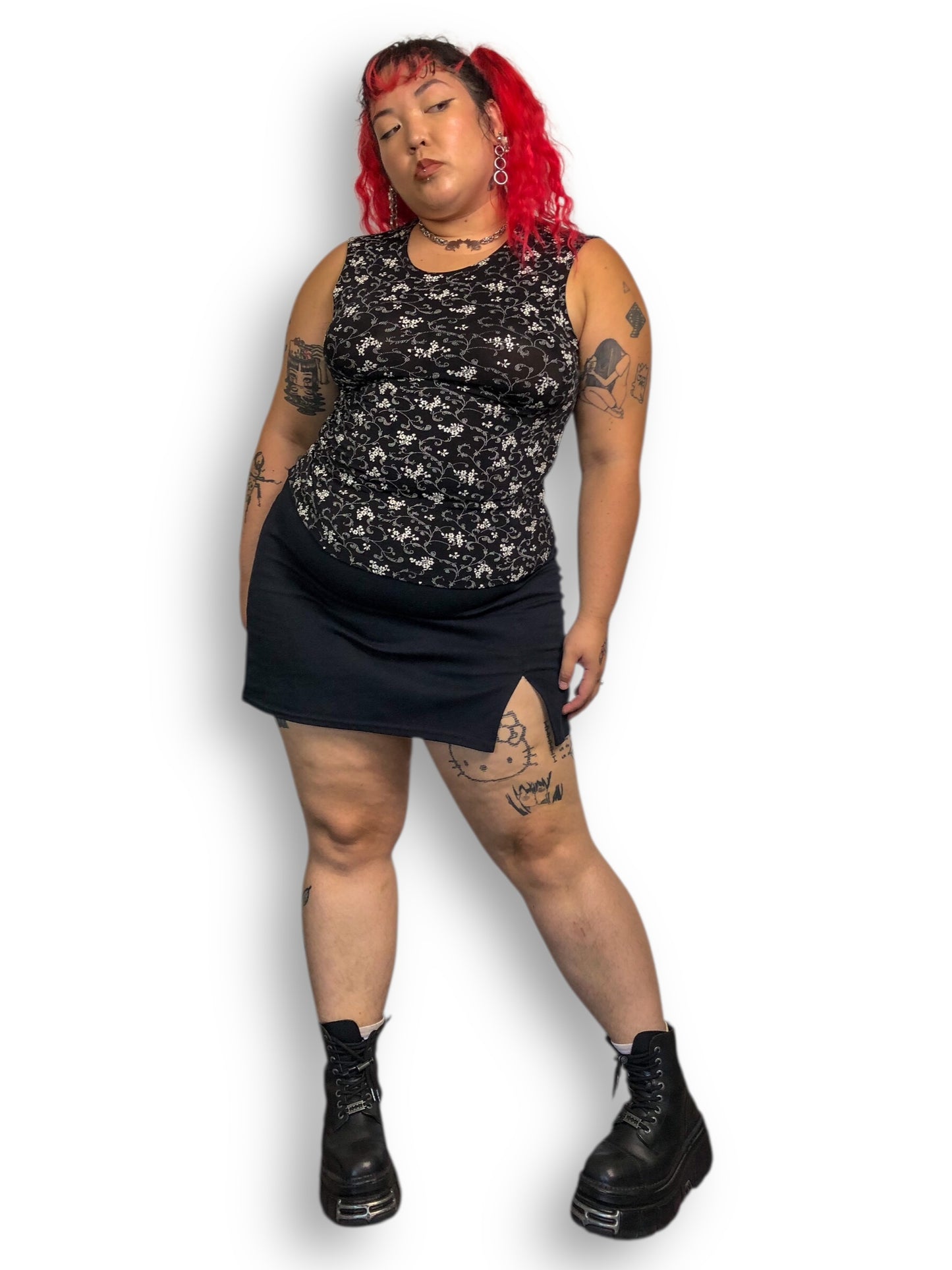90’s Susan Lawrence Black and White Floral Tank Top (L/XL)