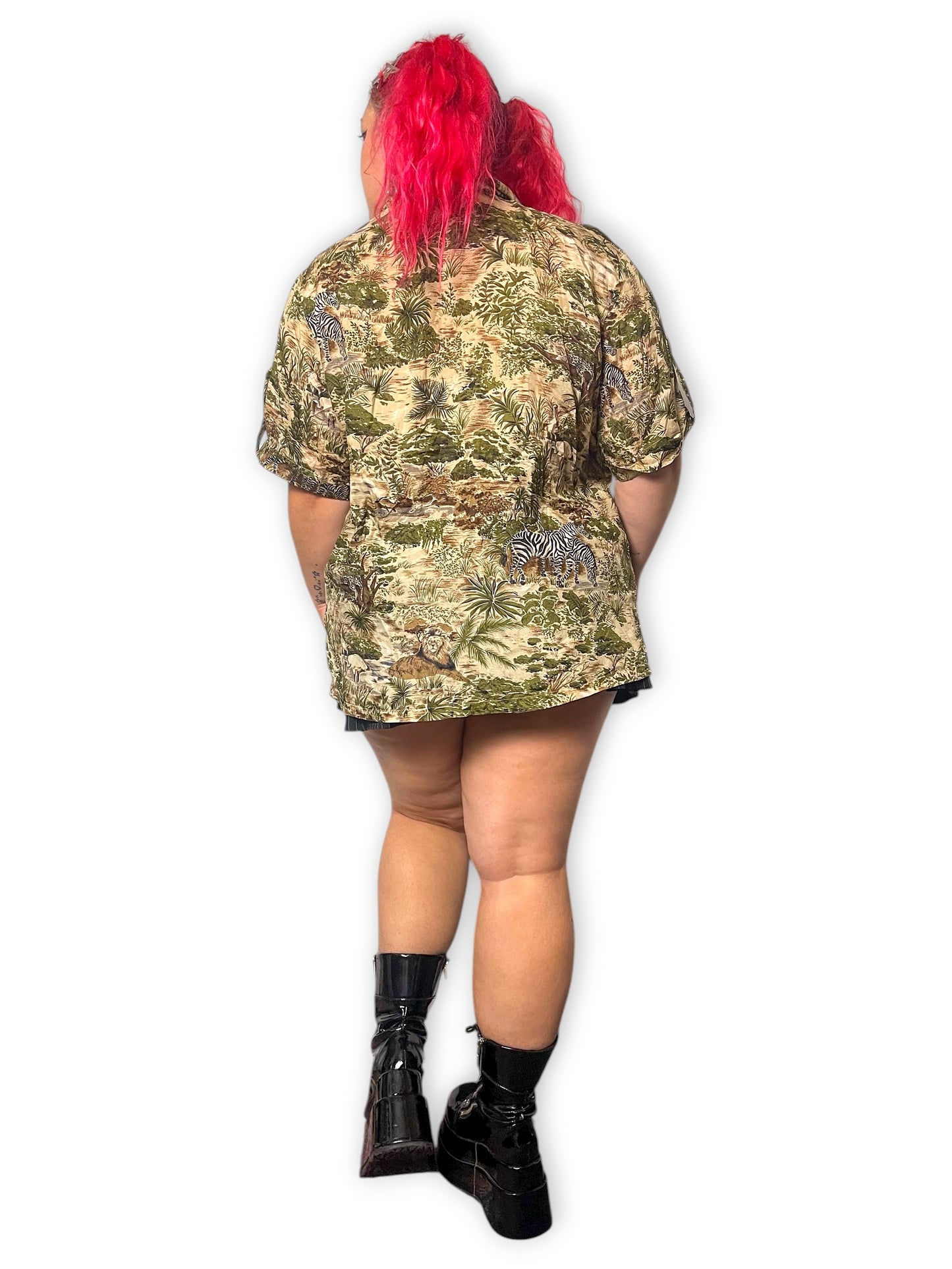 90’s Anna and Frank Tan and Green Safari Print Blouse (2X/3X)