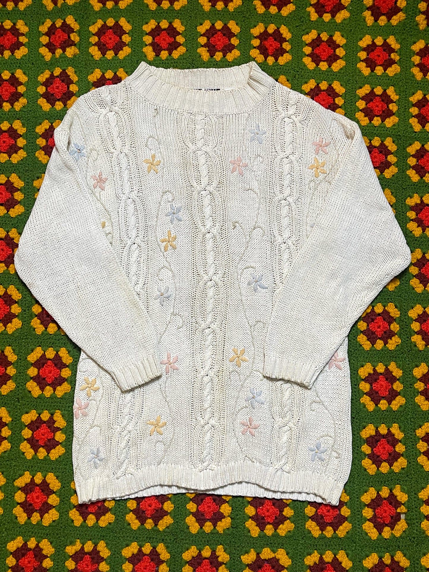 90’s Knit Knit White Floral Sweater (L)