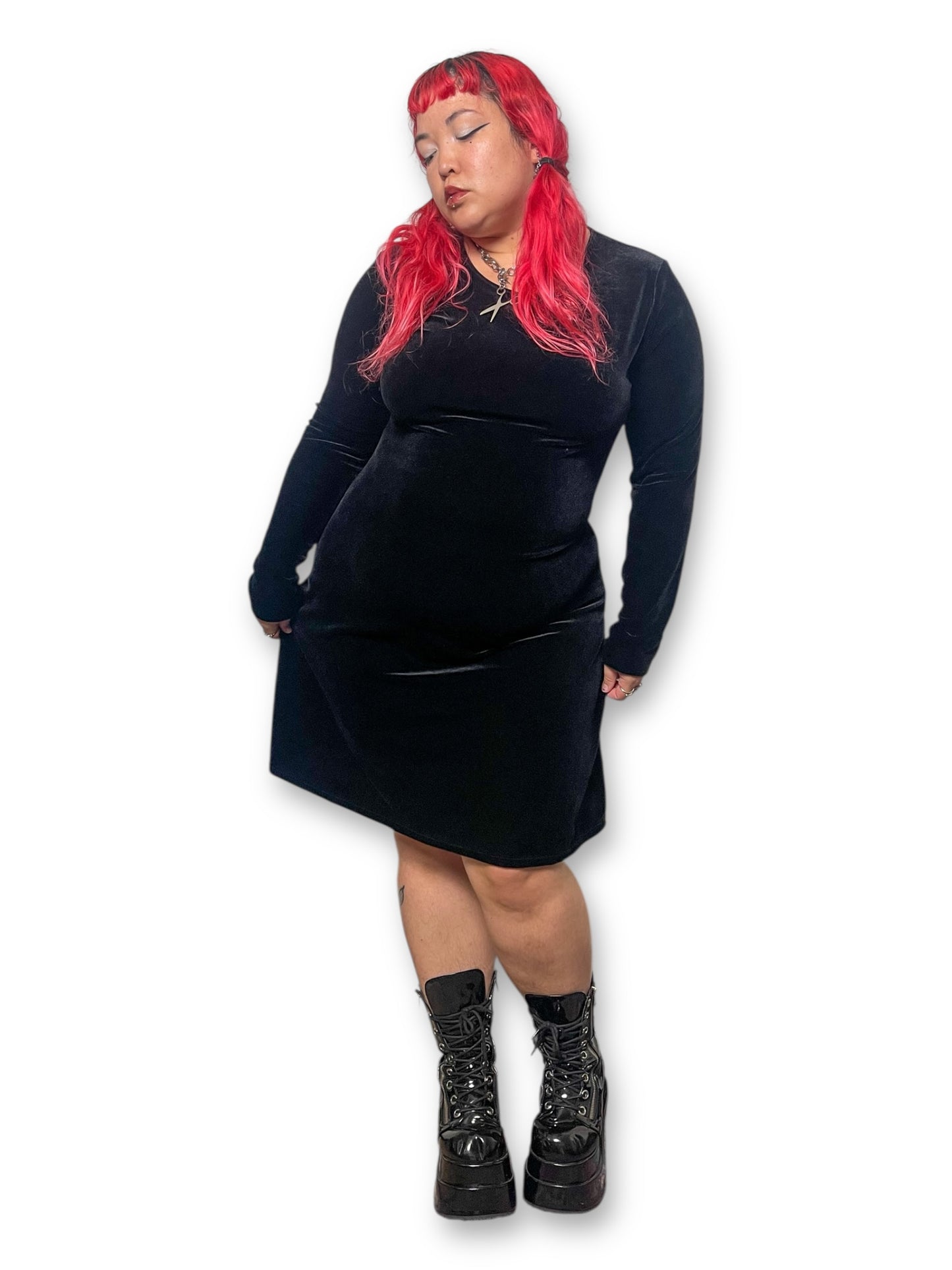 Y2K Black Velvet Long Sleeve Dress (XL/1X)
