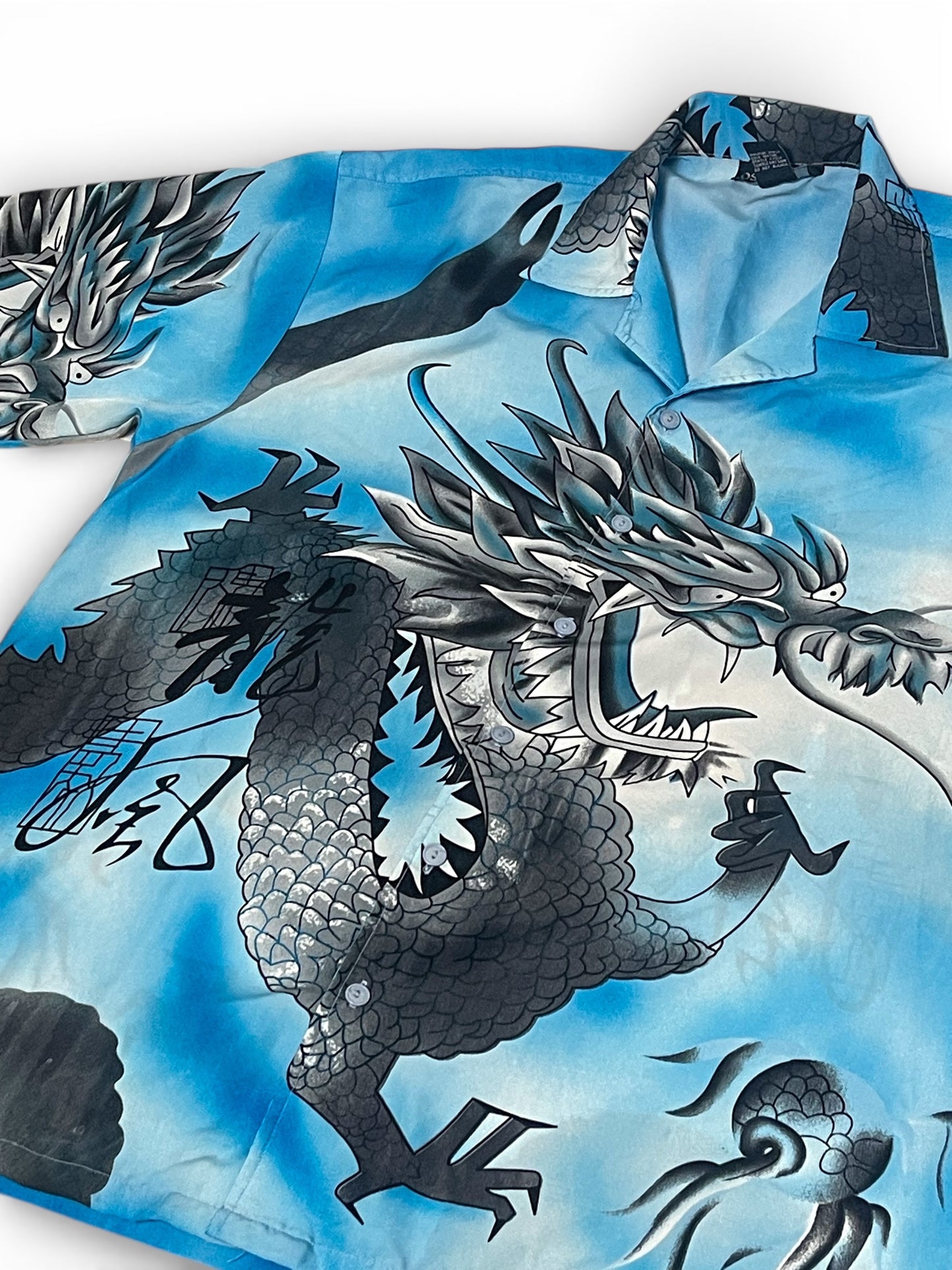 90’s/Y2K Dragon Graphic Button Down Shirt (L/XL/1X/2X)