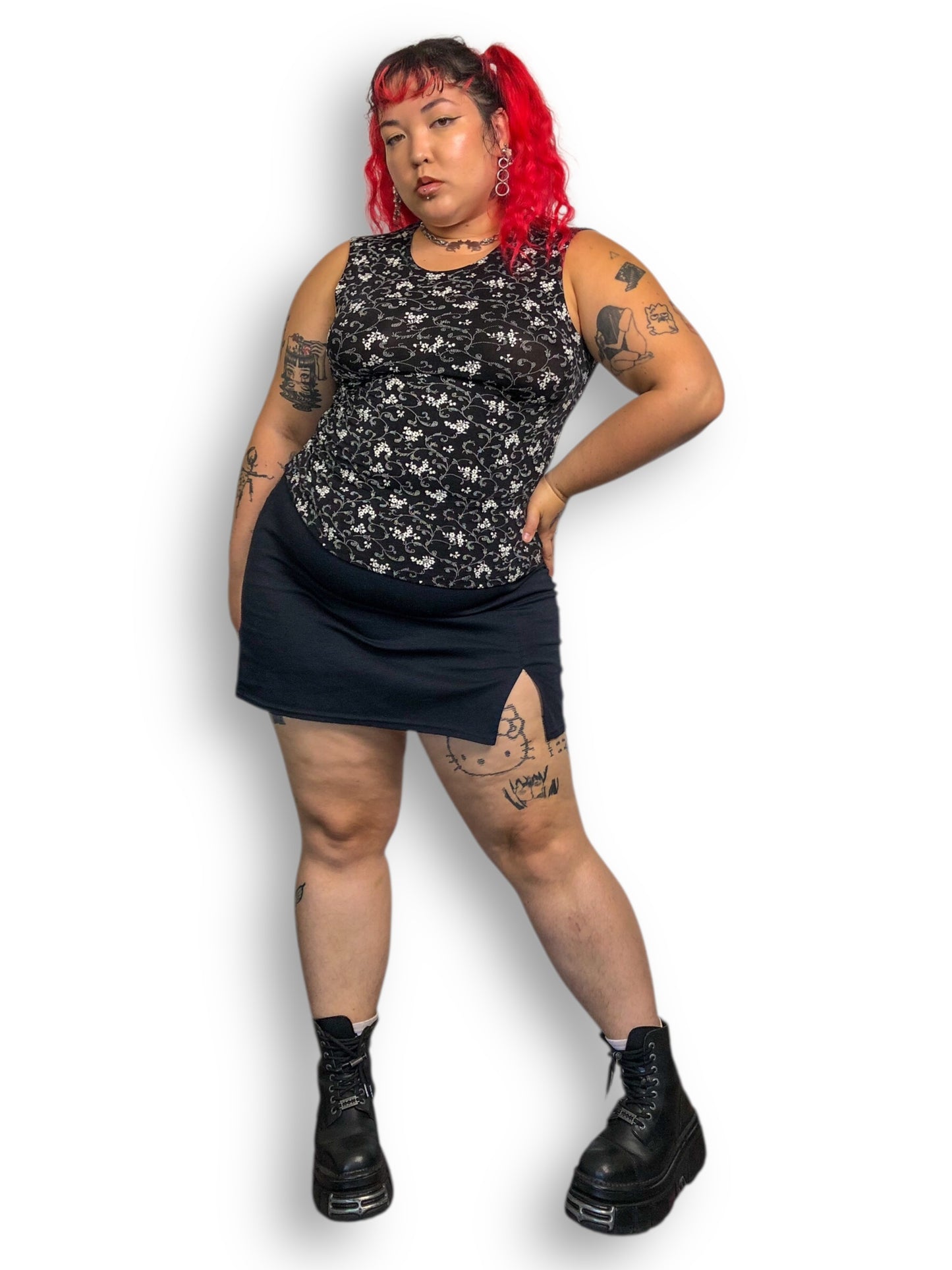 90’s Susan Lawrence Black and White Floral Tank Top (L/XL)