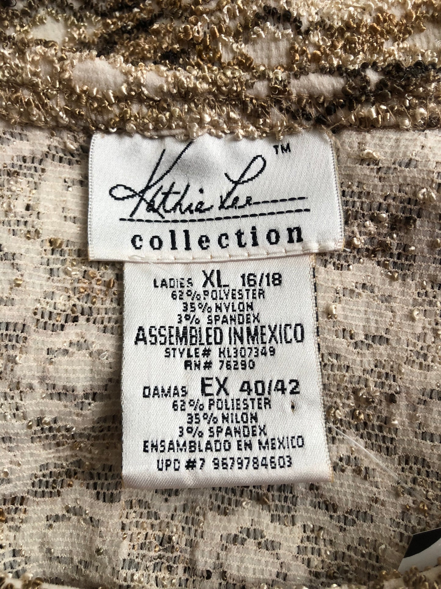 90’s/Y2K Kathie Lee Tan Chenille Embroidered Long Sleeve Top (XL)