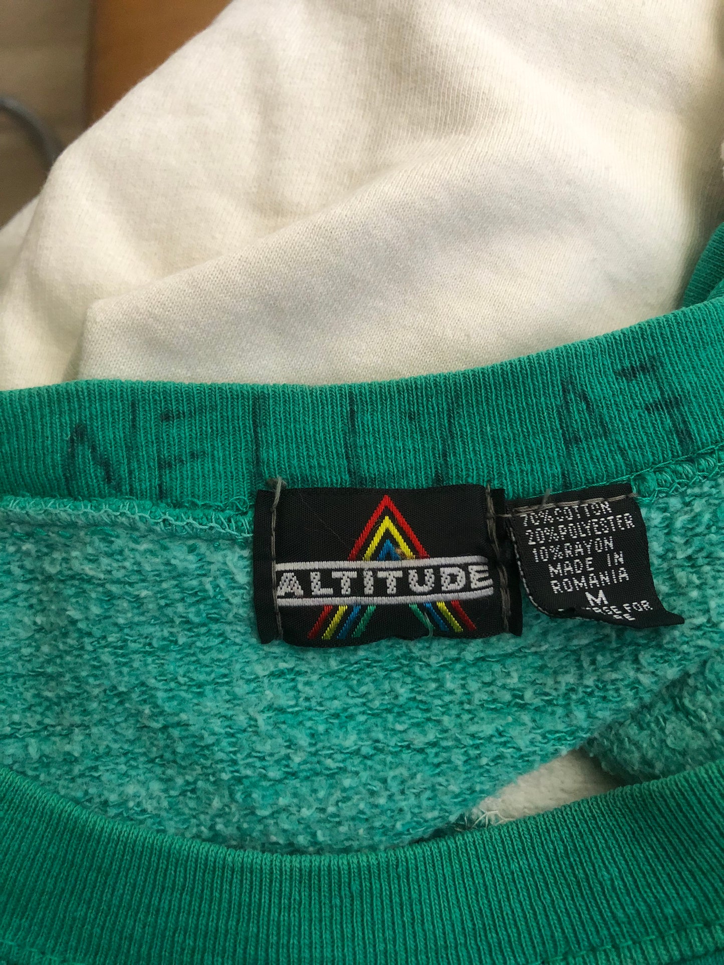 90’s Altitude Turquoise and White Retro Sweatshirt (M)