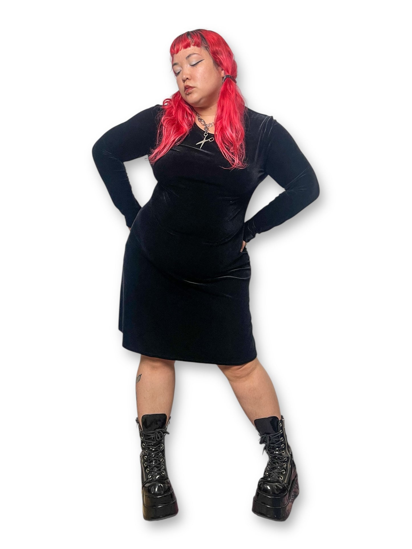 Y2K Black Velvet Long Sleeve Dress (XL/1X)