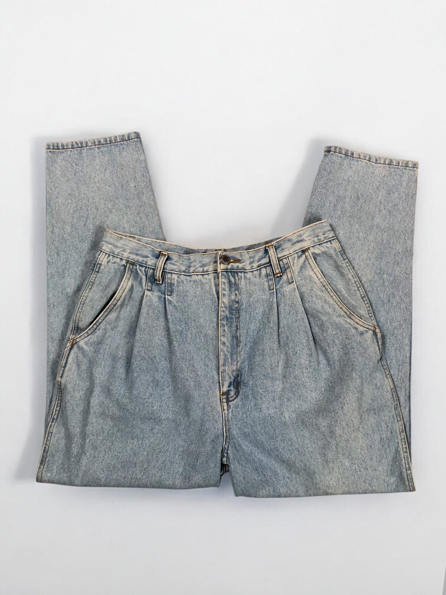 80’s/90’s Bill Blass Light Wash Denim Jeans (XL)