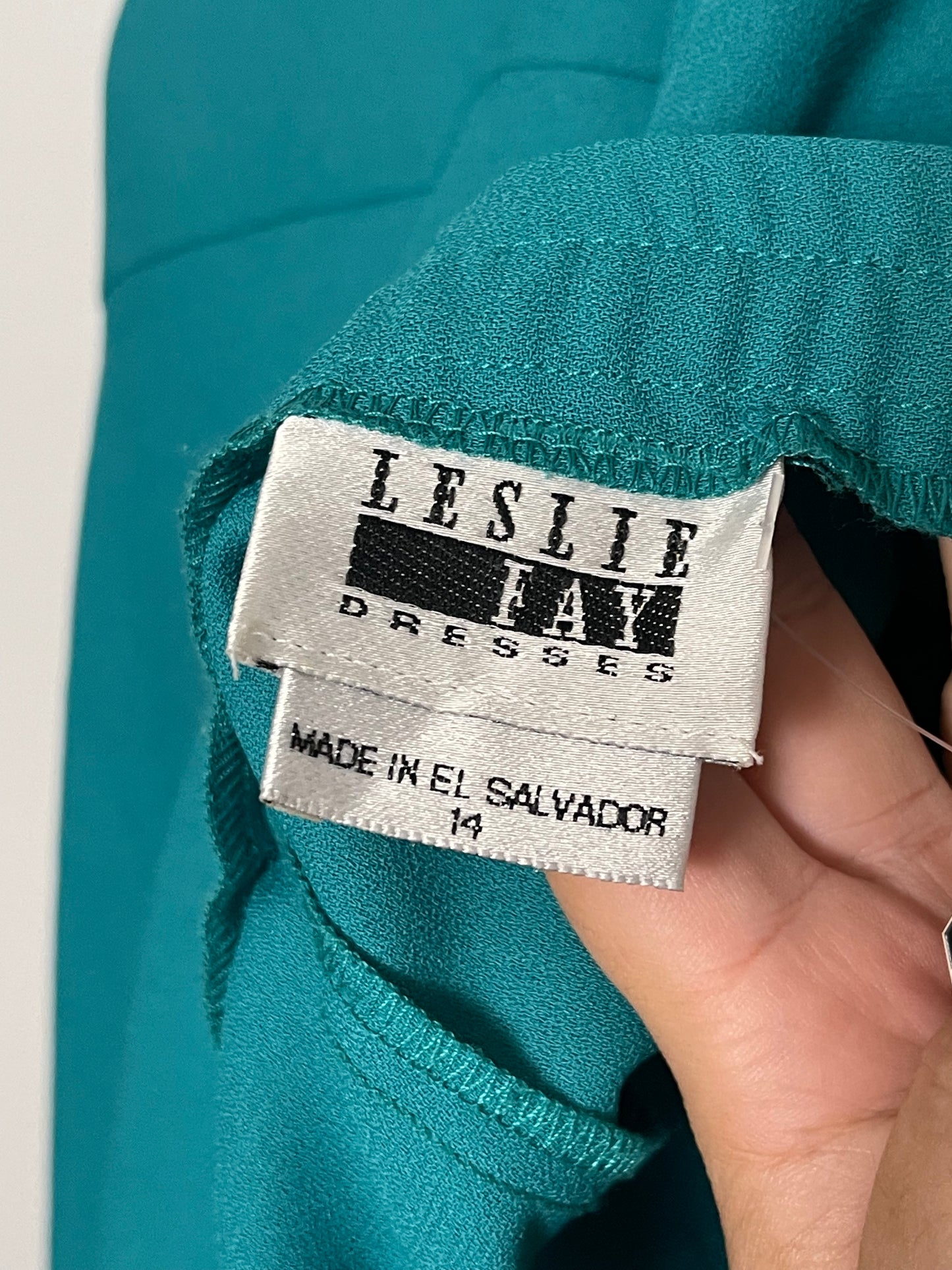 90’s/Y2K Retro Turquoise Midi Skirt (XL)