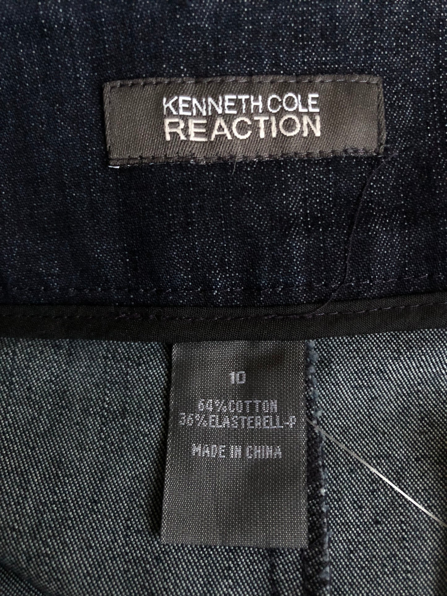 90’s/Y2K Kenneth Cole Dark Wash Denim Skirt (L)