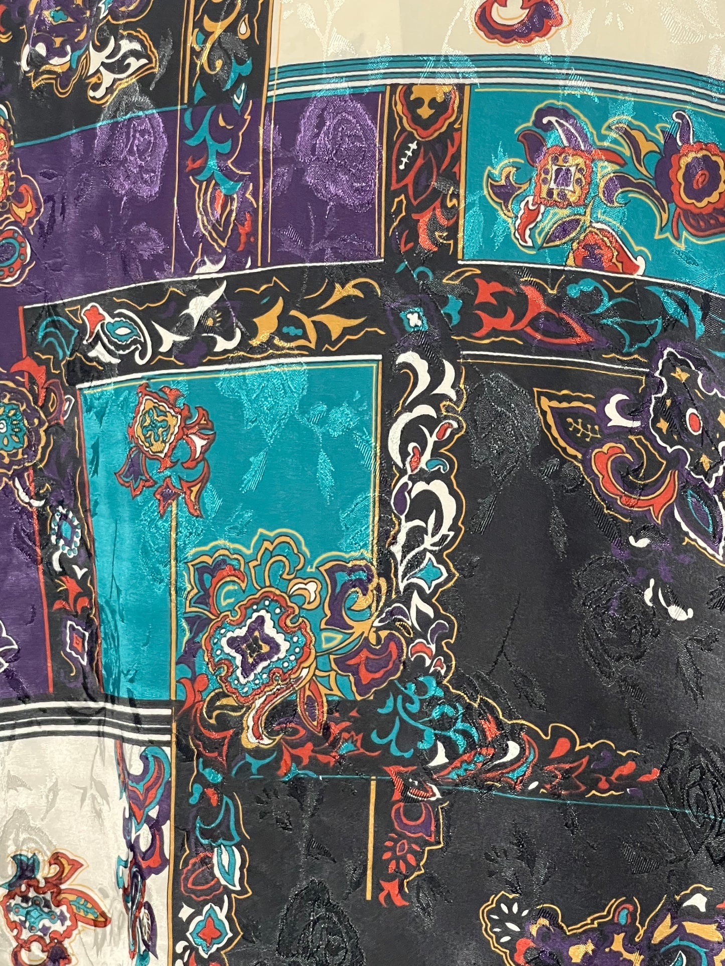 80’s/90’s Retro Satin Print Blouse (L/XL)