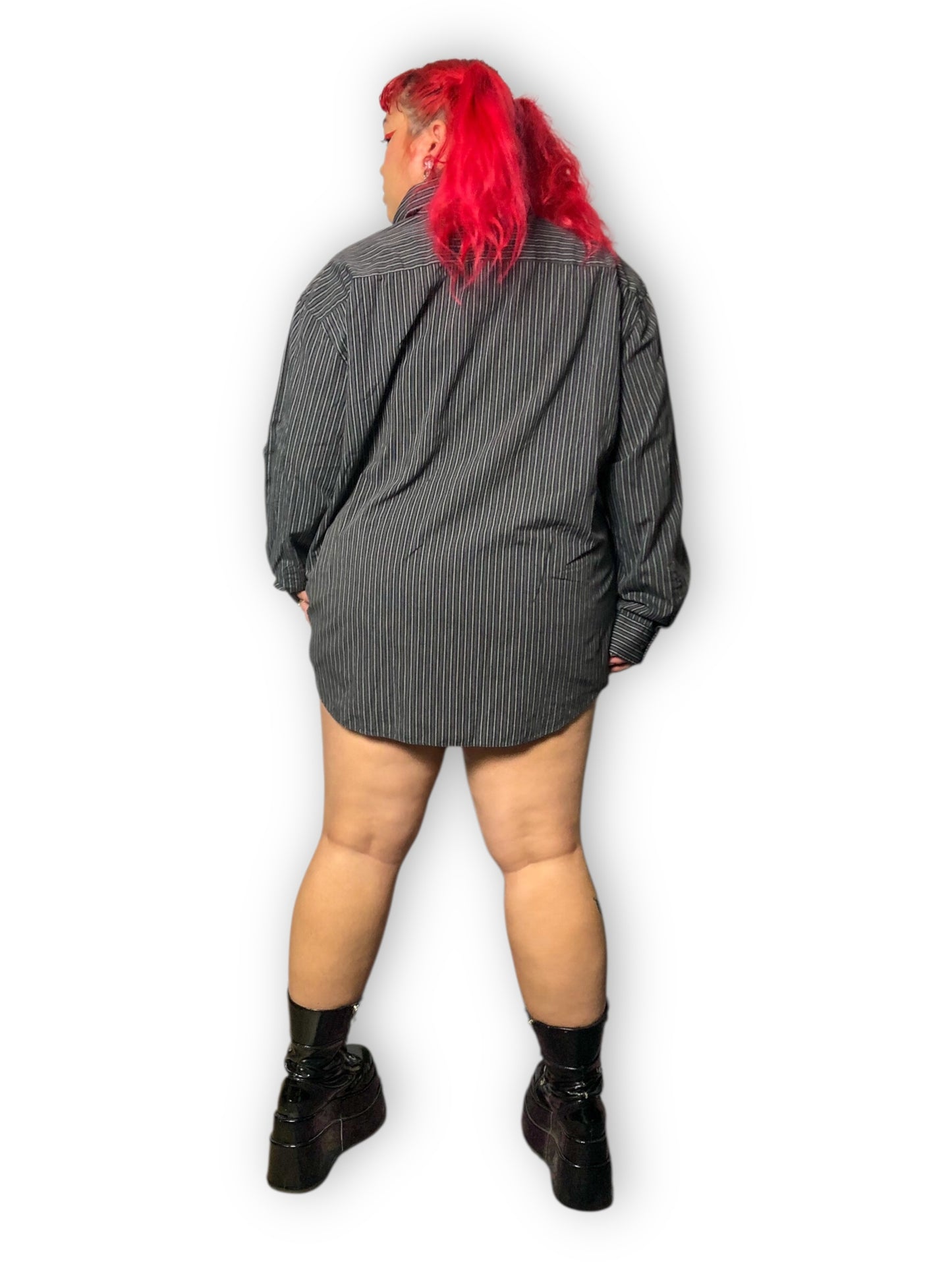 Y2K/Modern Van Heusen Gray Striped Button Down Shirt (2X/3X)