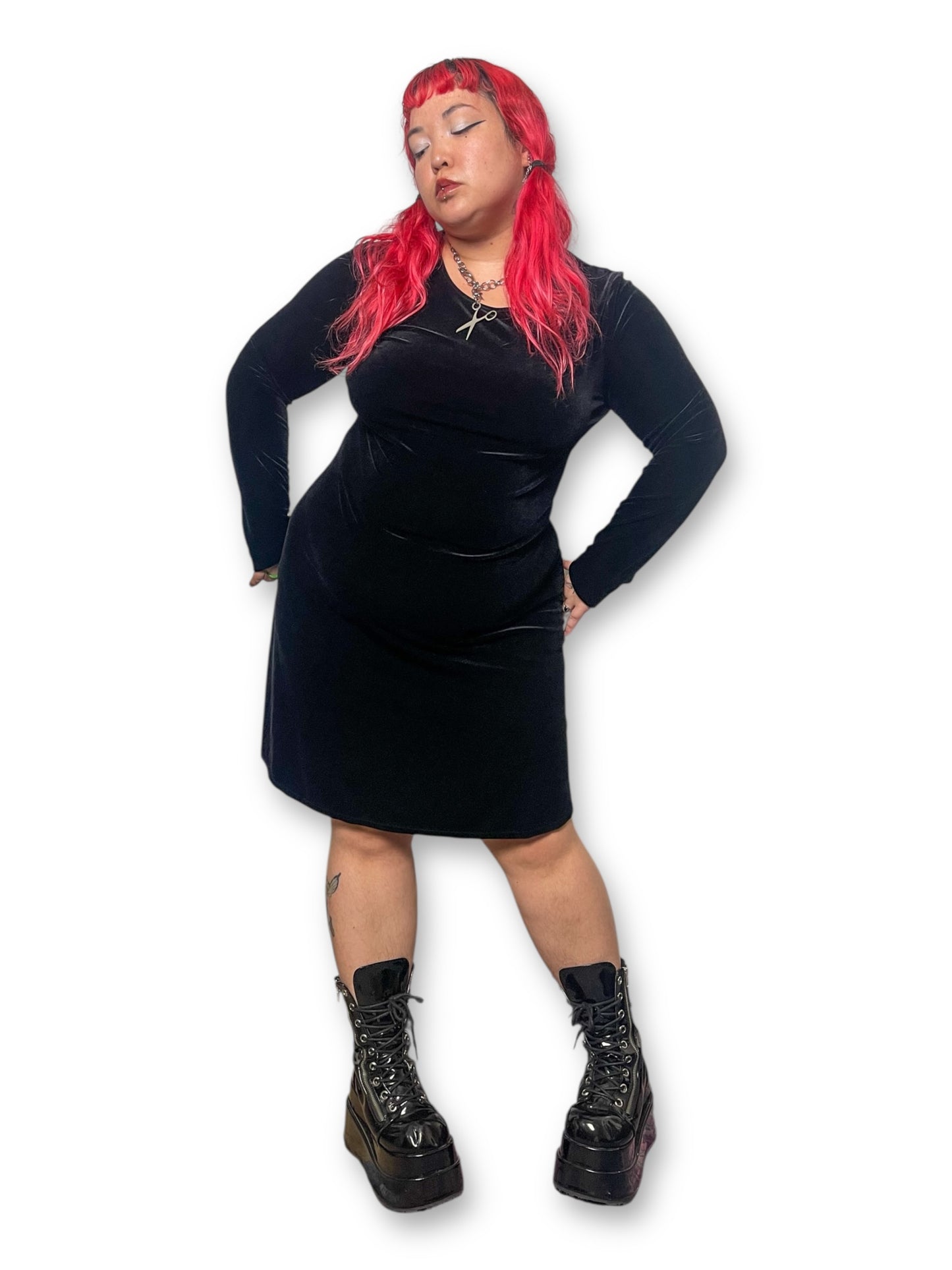 Y2K Black Velvet Long Sleeve Dress (XL/1X)