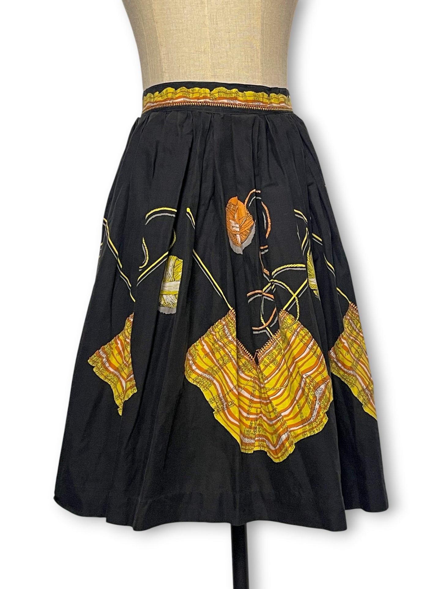Vintage Kitschy Print Circle Skirt (S)