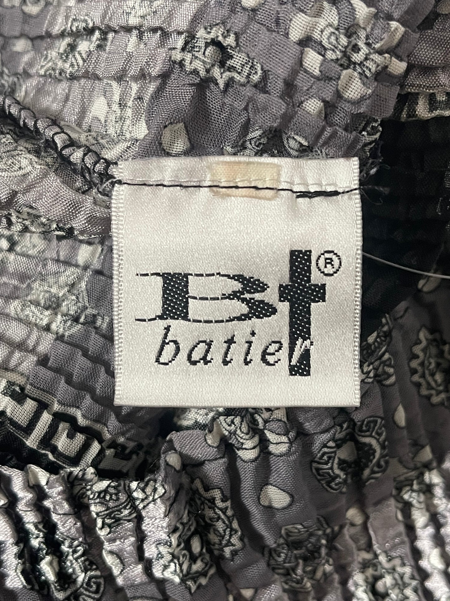 90’s Batier Gray Print Pleated Shirt (S/M/L/XL)