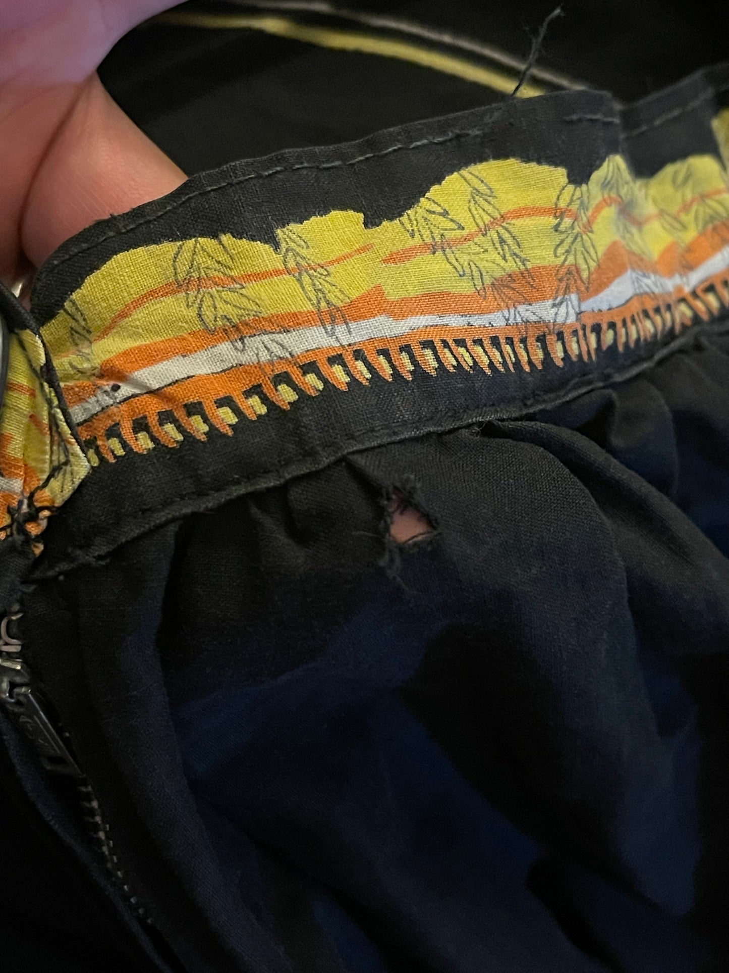 Vintage Kitschy Print Circle Skirt (S)
